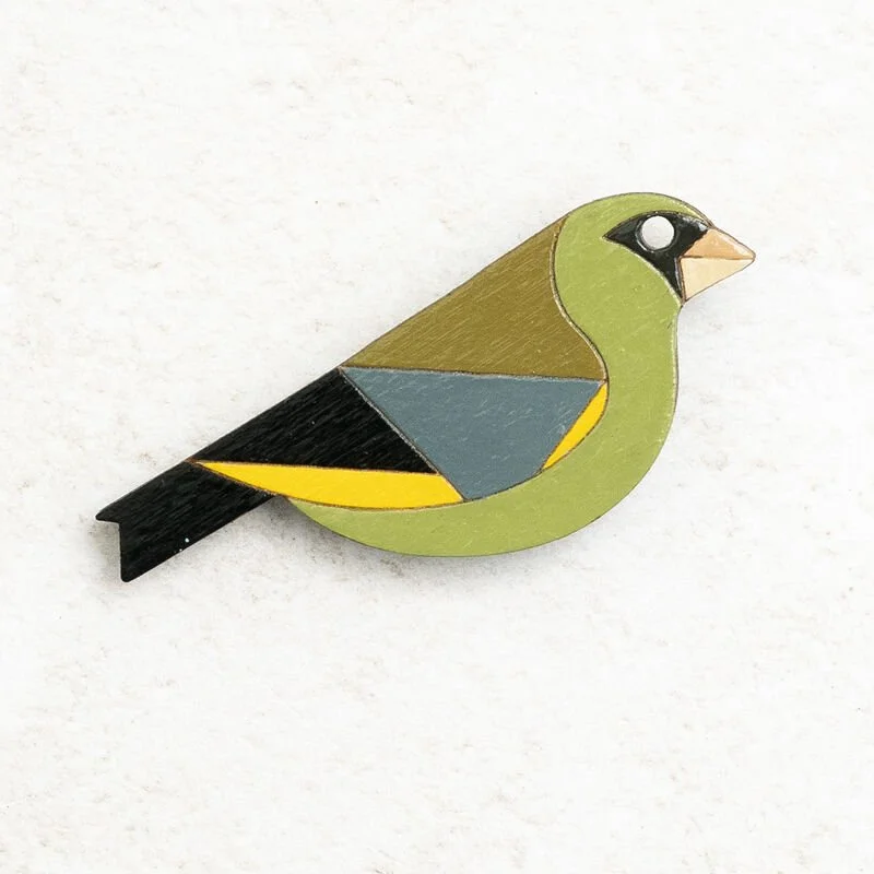 Shark_Alley_Greenfinch_Brooch_a_grande.jpg