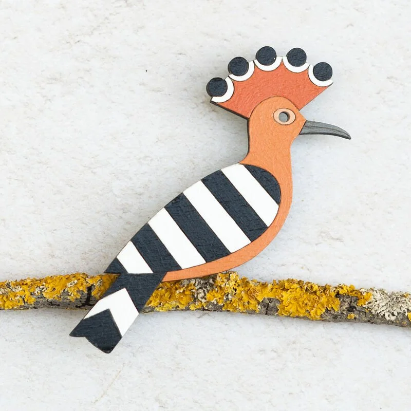 Shark_Alley_Hoopoe_Brooch_7_grande.jpg
