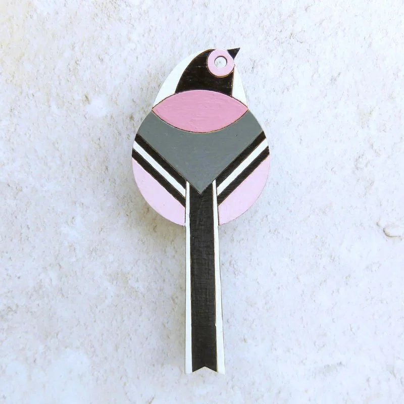 Shark_Alley_Long_Tailed_Tit_Brooch_f_grande.jpg