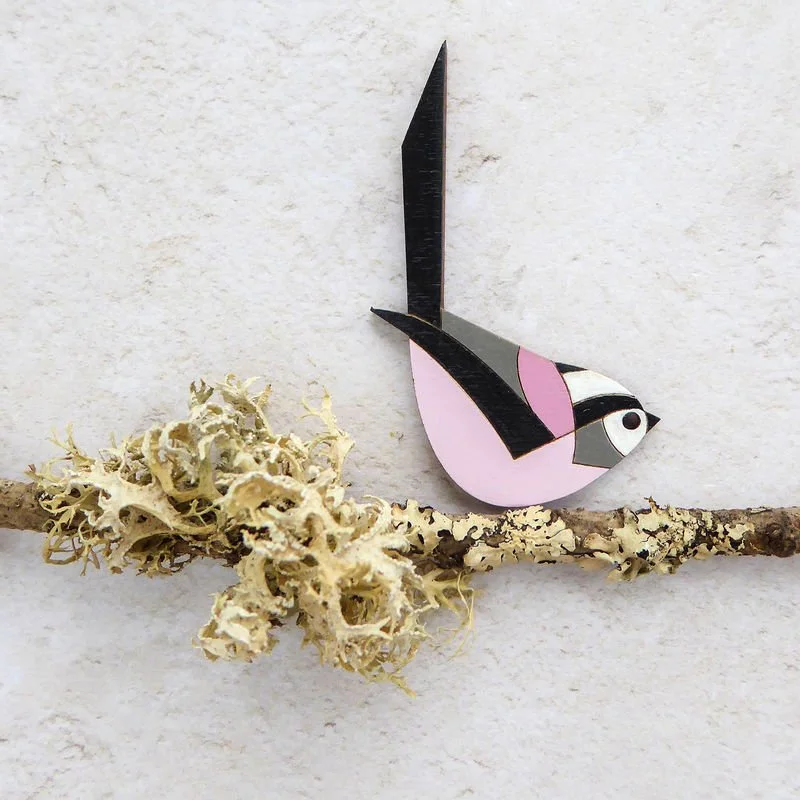 Shark_Alley_Long_Tailed_Tit_Hand_Painted_Brooch_grande.jpg
