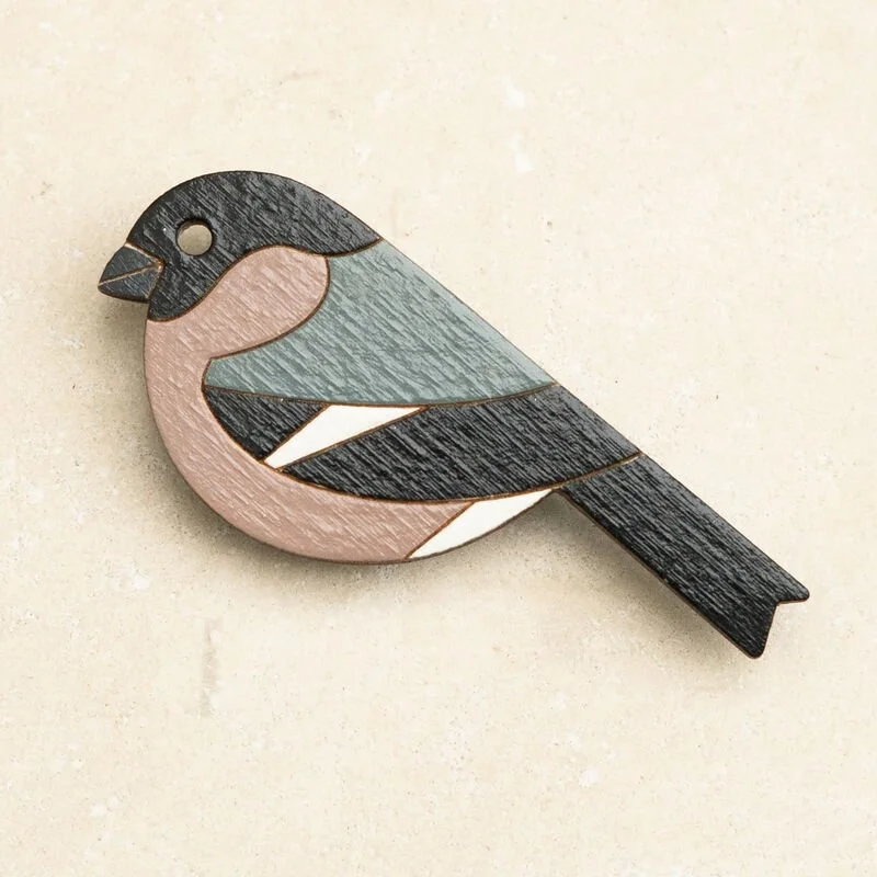 Shark_Alley_Female_Bullfinch_Brooch_2_grande.jpg