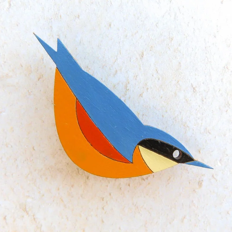 Shark_Alley_Nuthatch_Hand_Painted_Brooch_c_grande.jpg