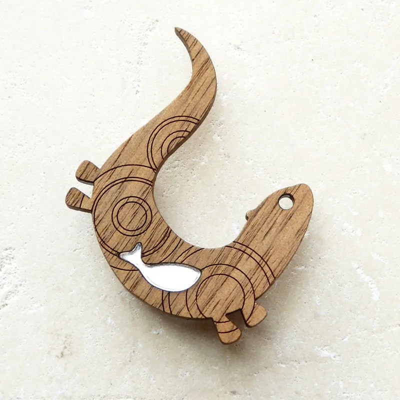 Shark_Alley_Otter_Brooch_2_grande.jpg