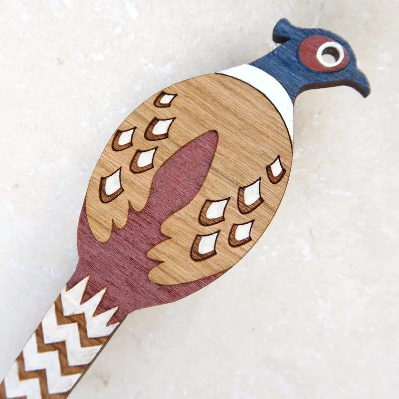 Shark_Alley_Hand_Painted_Wooden_Pheasant_Brooch_c_massive_grande.jpg