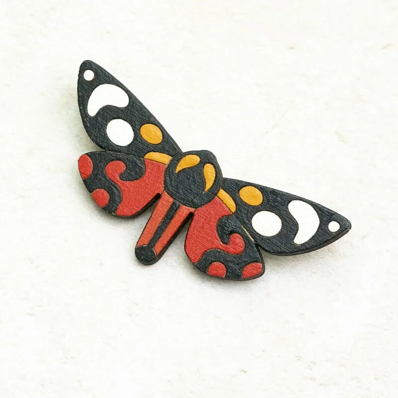 Shark_Alley_Scarlet_Tiger_Moth_Brooch_5_grande.jpg