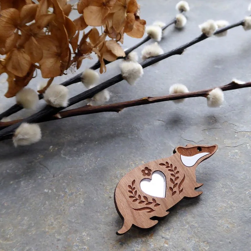 silver_heart_badger_brooch_grande.jpg