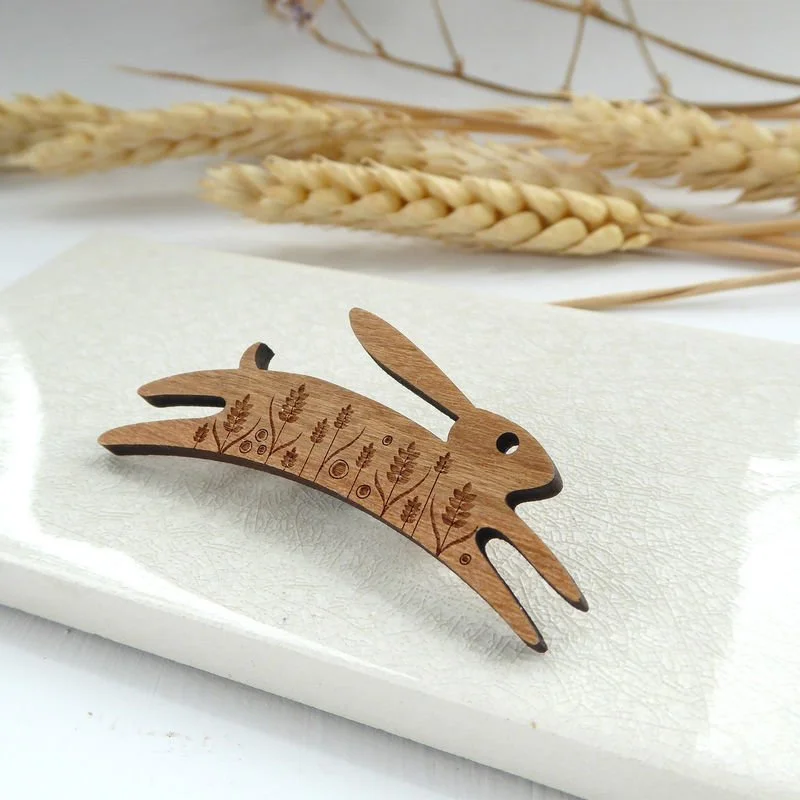 Shark_Alley_Hare_Brooch_Laser_Cut_Wooden_Jewellery_4_grande.jpg