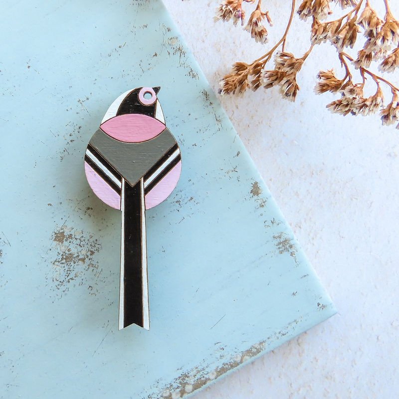Shark_Alley_Small_Long_Tailed_Tit_Brooch_d_grande.jpg