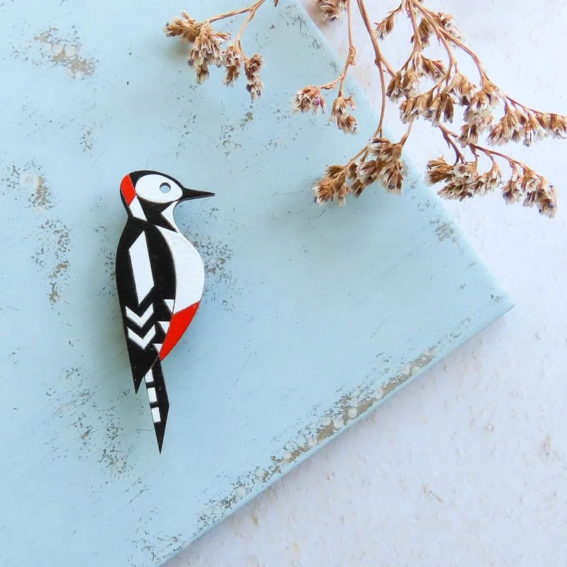 Shark_Alley_Small_Woodpecker_Brooch_b_grande.jpg