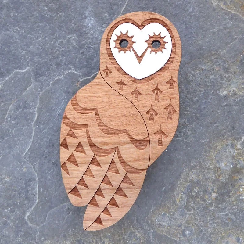White_Faced_Owl_Brooch_1_grande.jpg