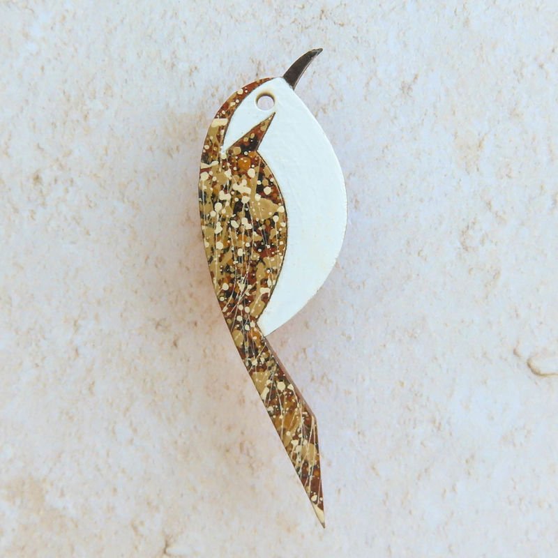 Shark_Alley_Hand_Painted_Treecreeper_Brooch_e_grande.jpg