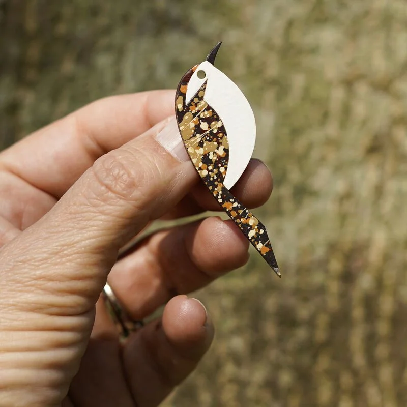 Shark_Alley_Treecreeper_Brooch_grande.jpg