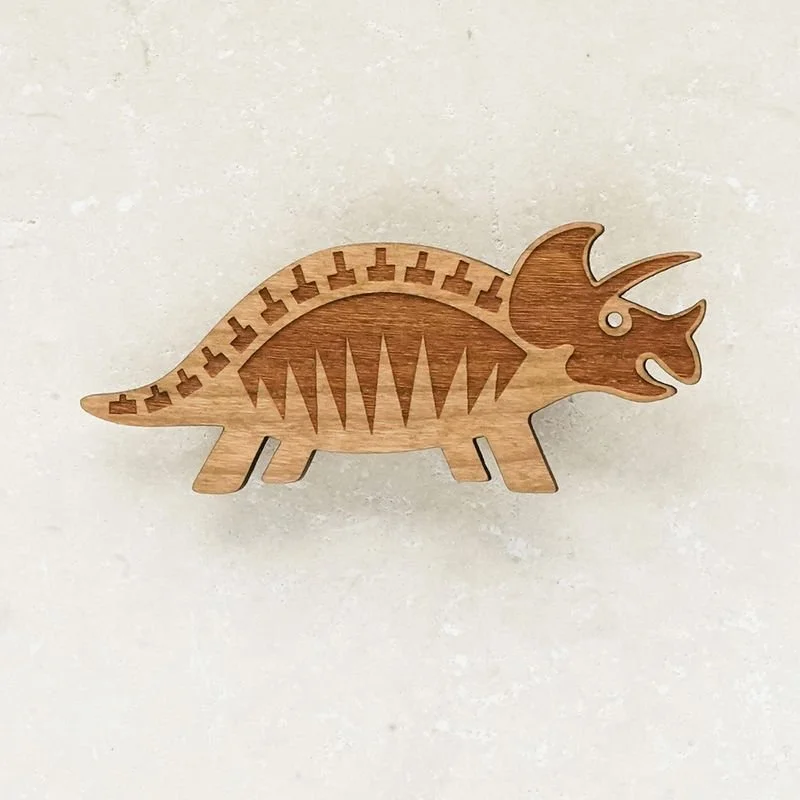 Shark_Alley_Triceratops_Brooch_grande.jpg