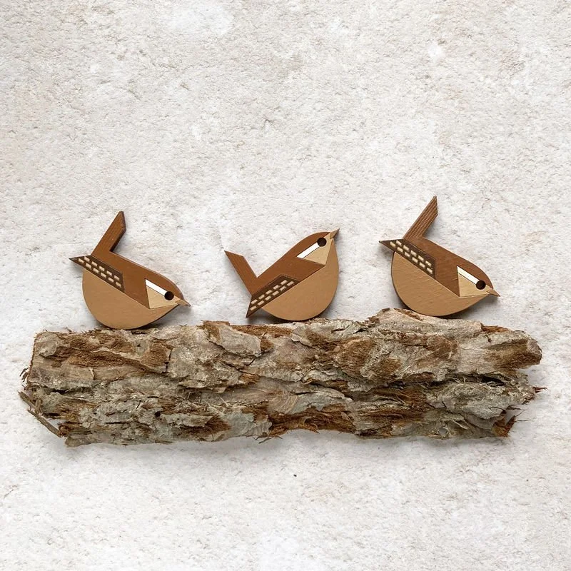Shark_Alley_Wren_Brooches_grande.jpg