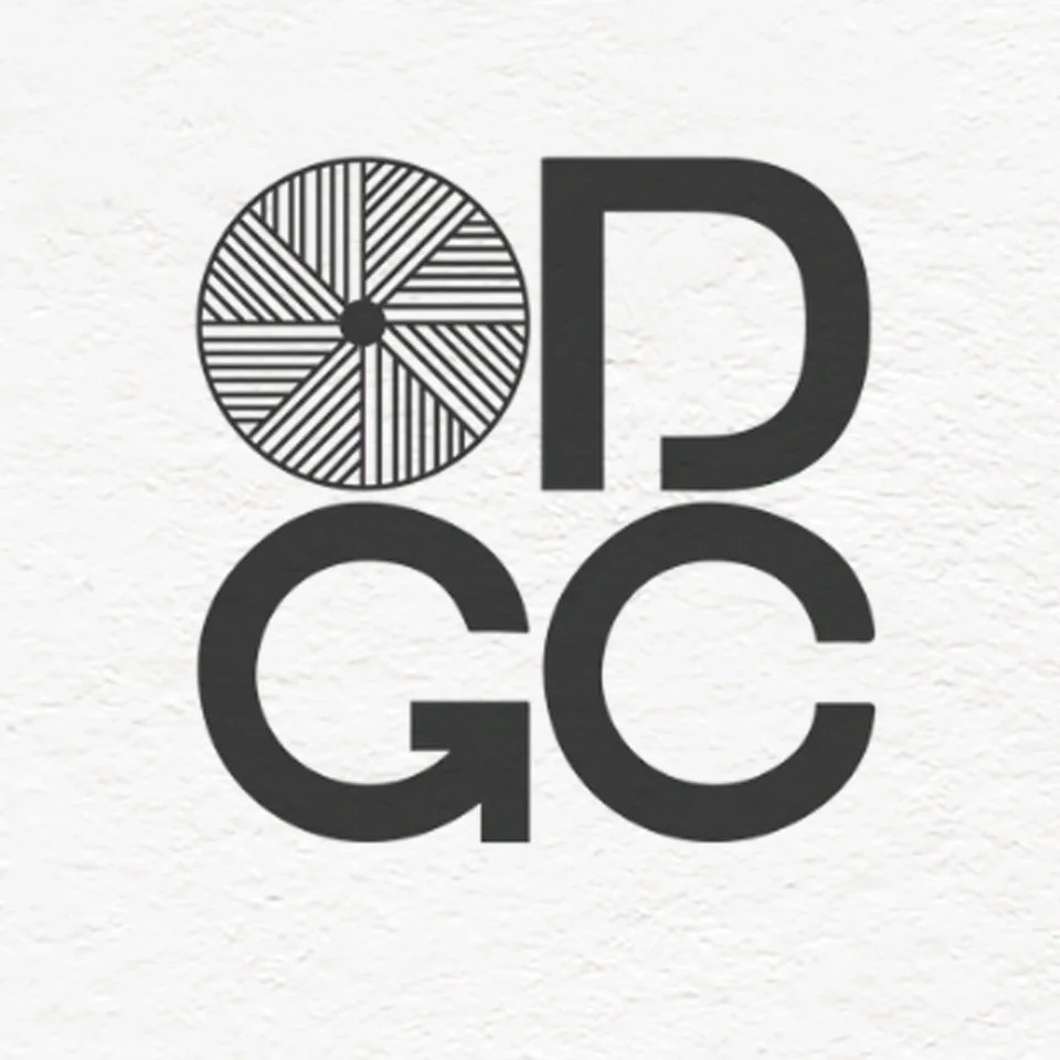 Design with a circular pie chart and the letters P, D, G, C in black on a white background.