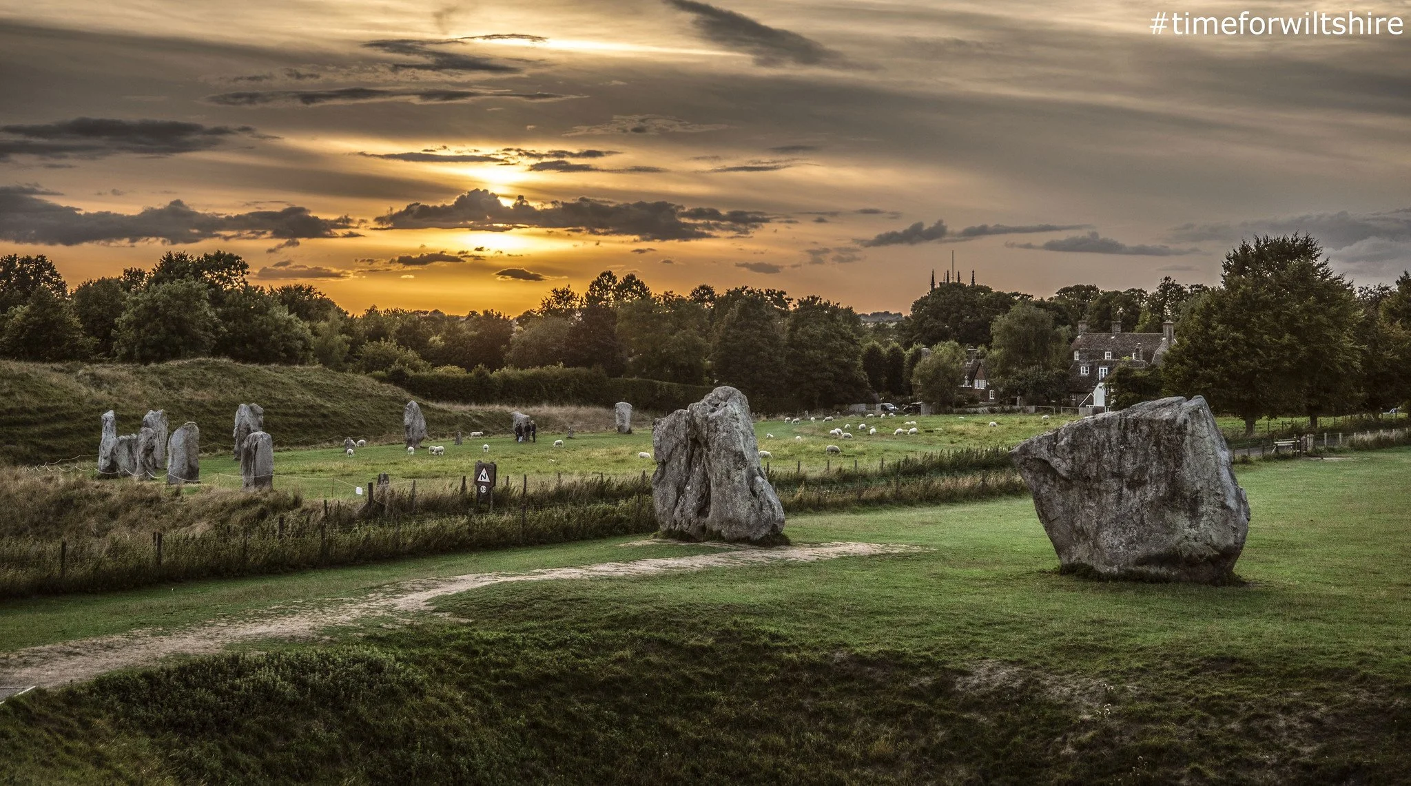 Avebury 