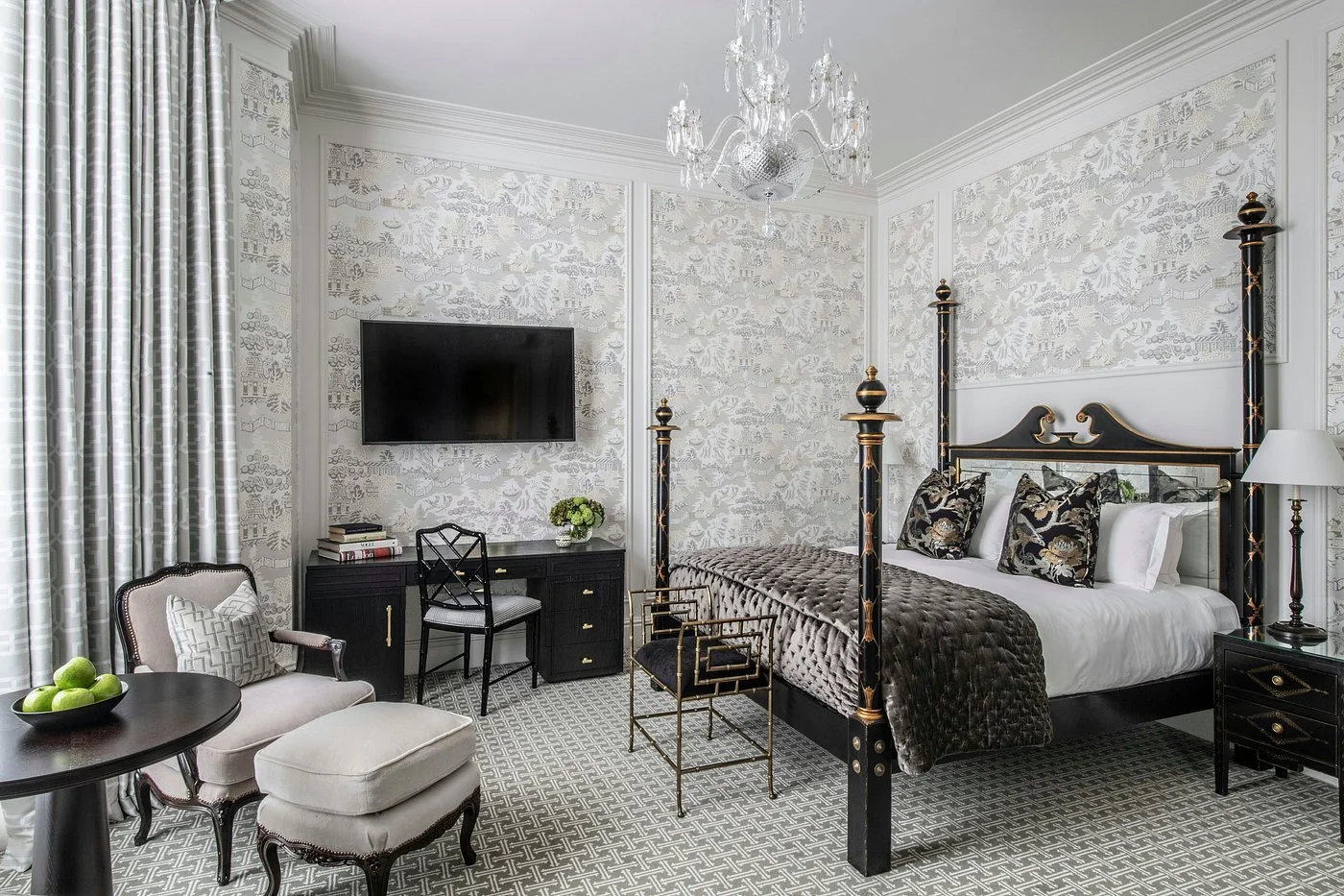 luxury-studio-suite (3).jpg