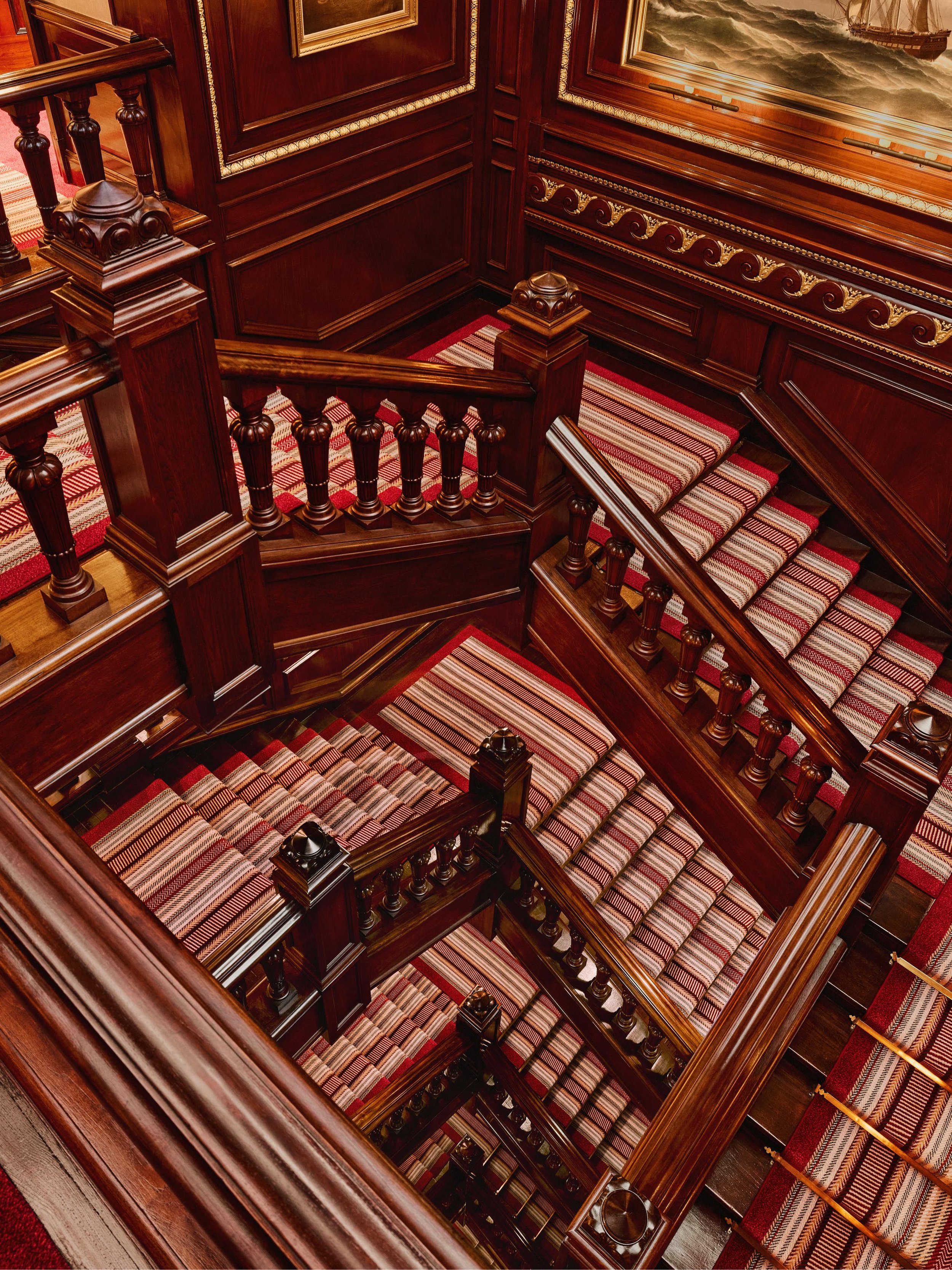 CON-INTERIOR-STAIRS-01.jpg