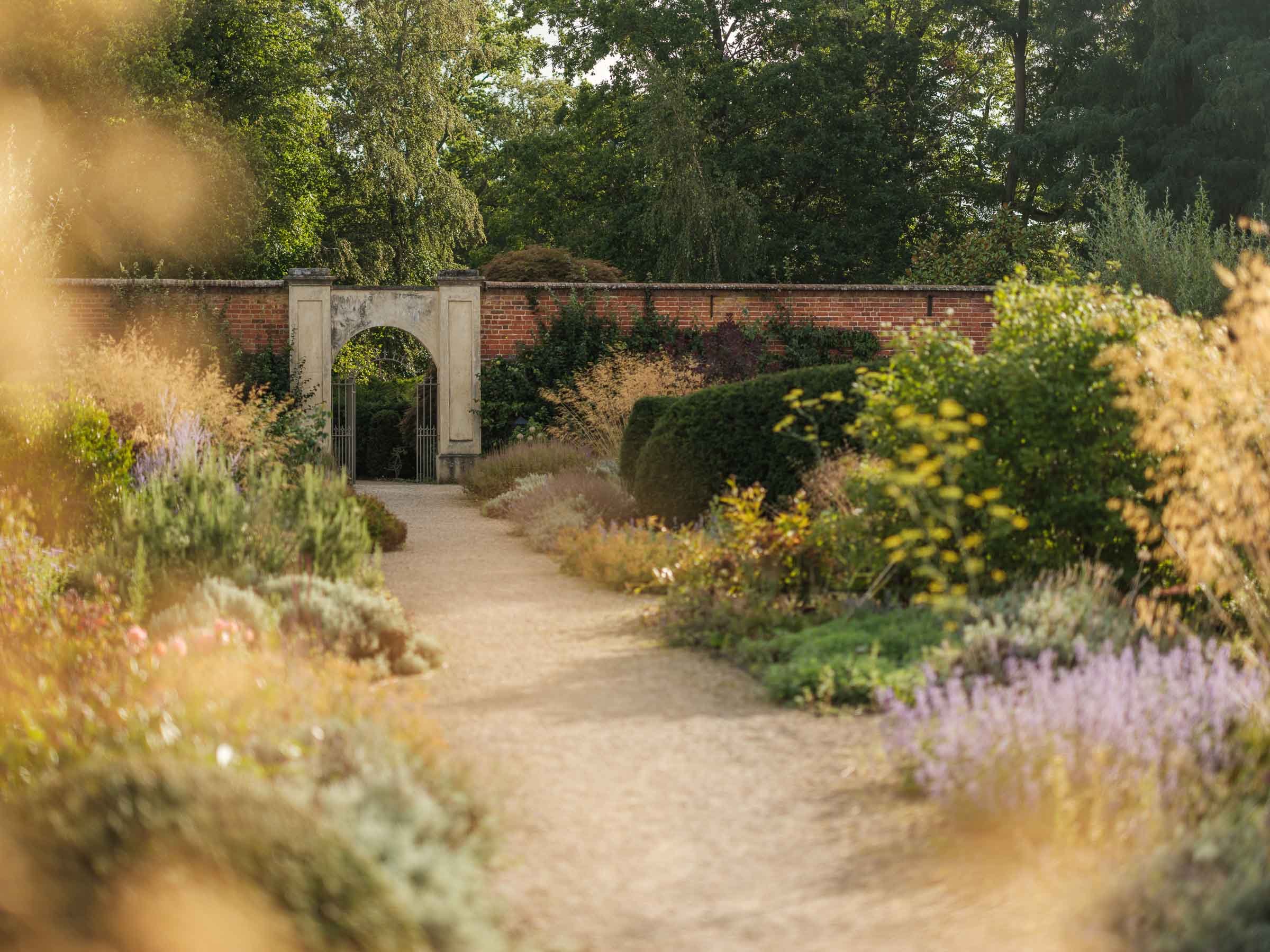 hp_walled-gardensaugust.jpg