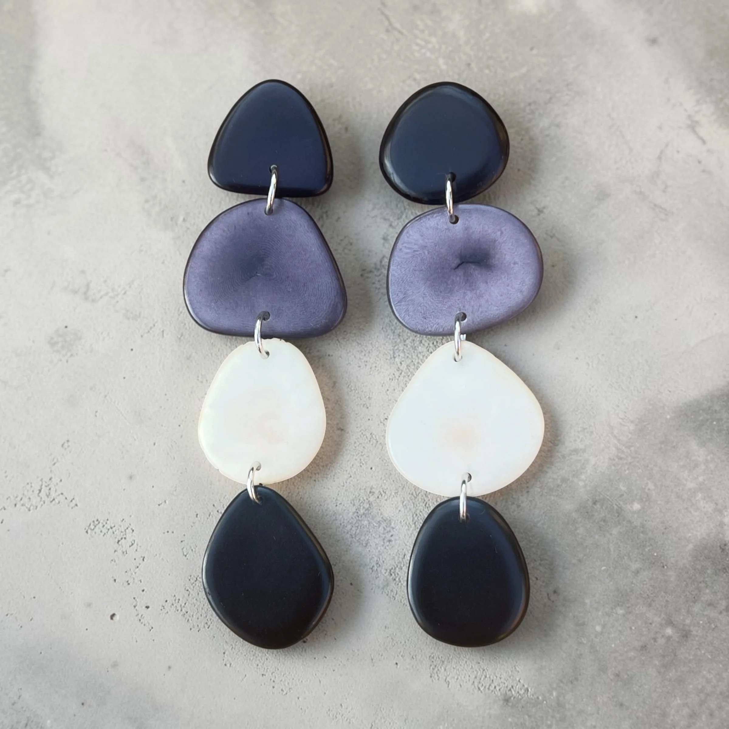 Claire earrings black gray.jpg