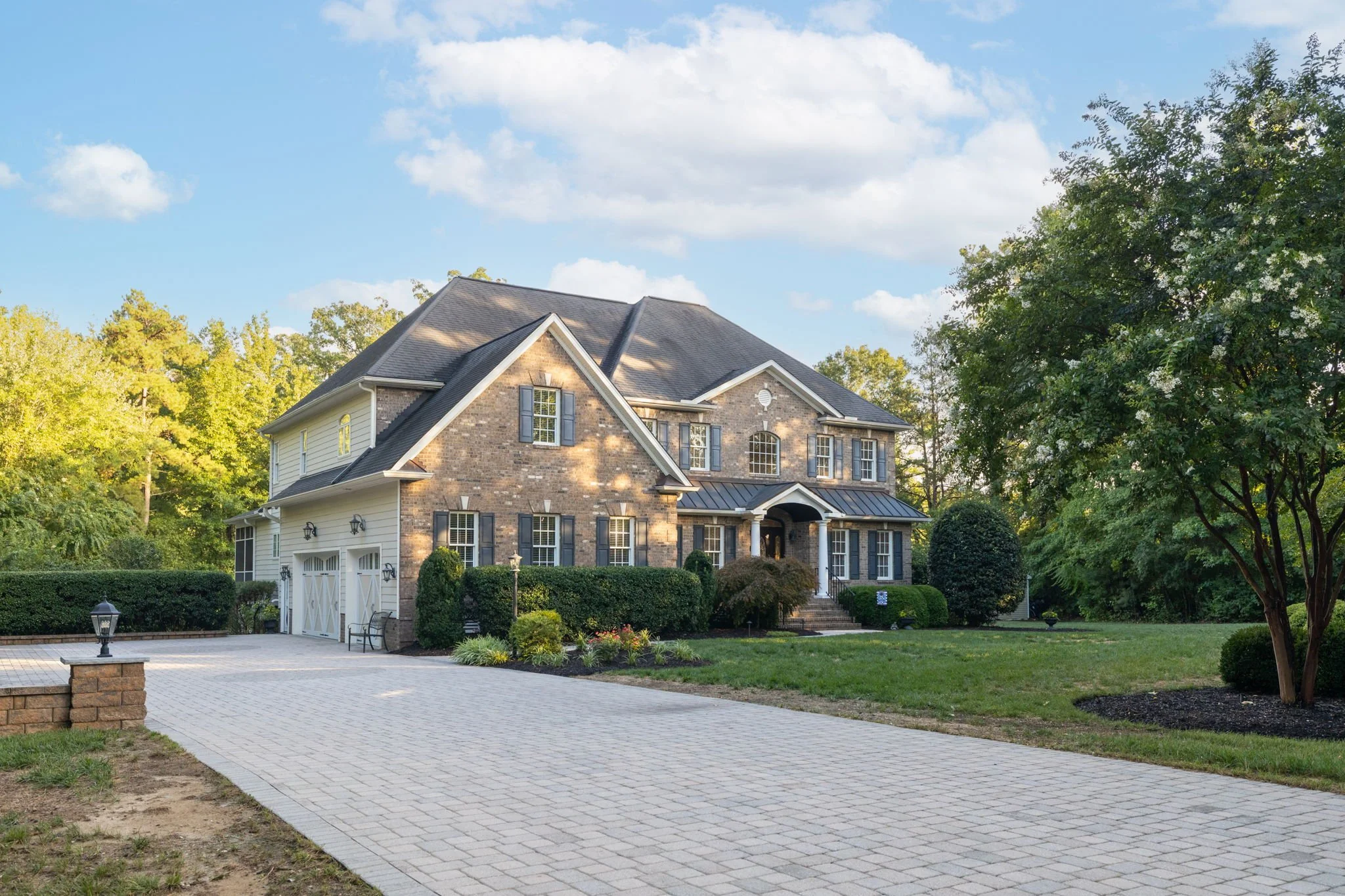 14-web-or-mls-hermitage ext front-9.jpg