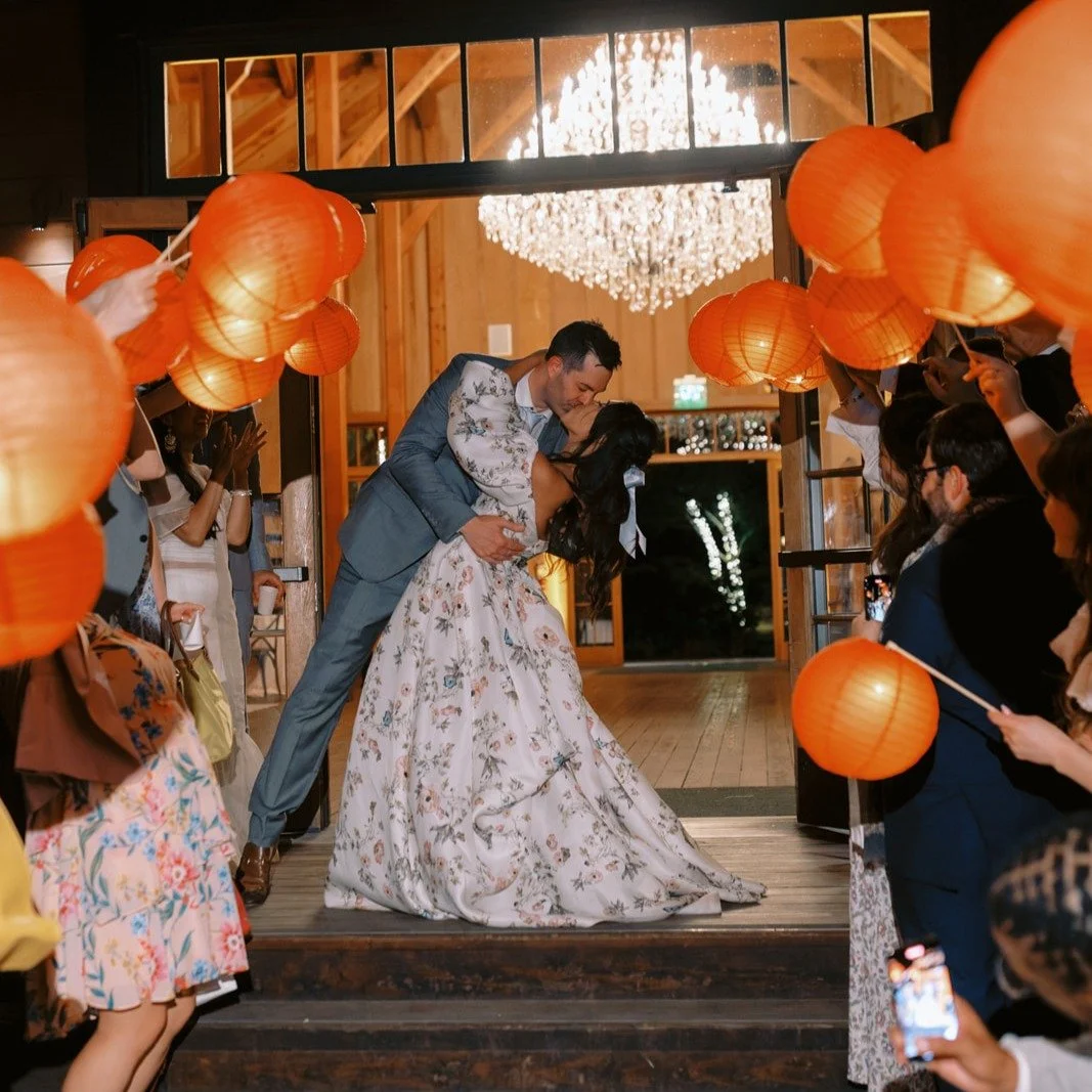 The wedding send-off deserves a little magic. ✨

Lanterns or ribbon wands&mdash;which would you choose for your wedding exit?

🏮 Team Lanterns 
or 
🎀 Team Ribbon Wands?