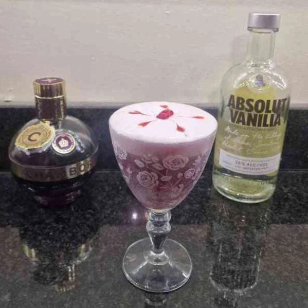 Lesbian liqueur