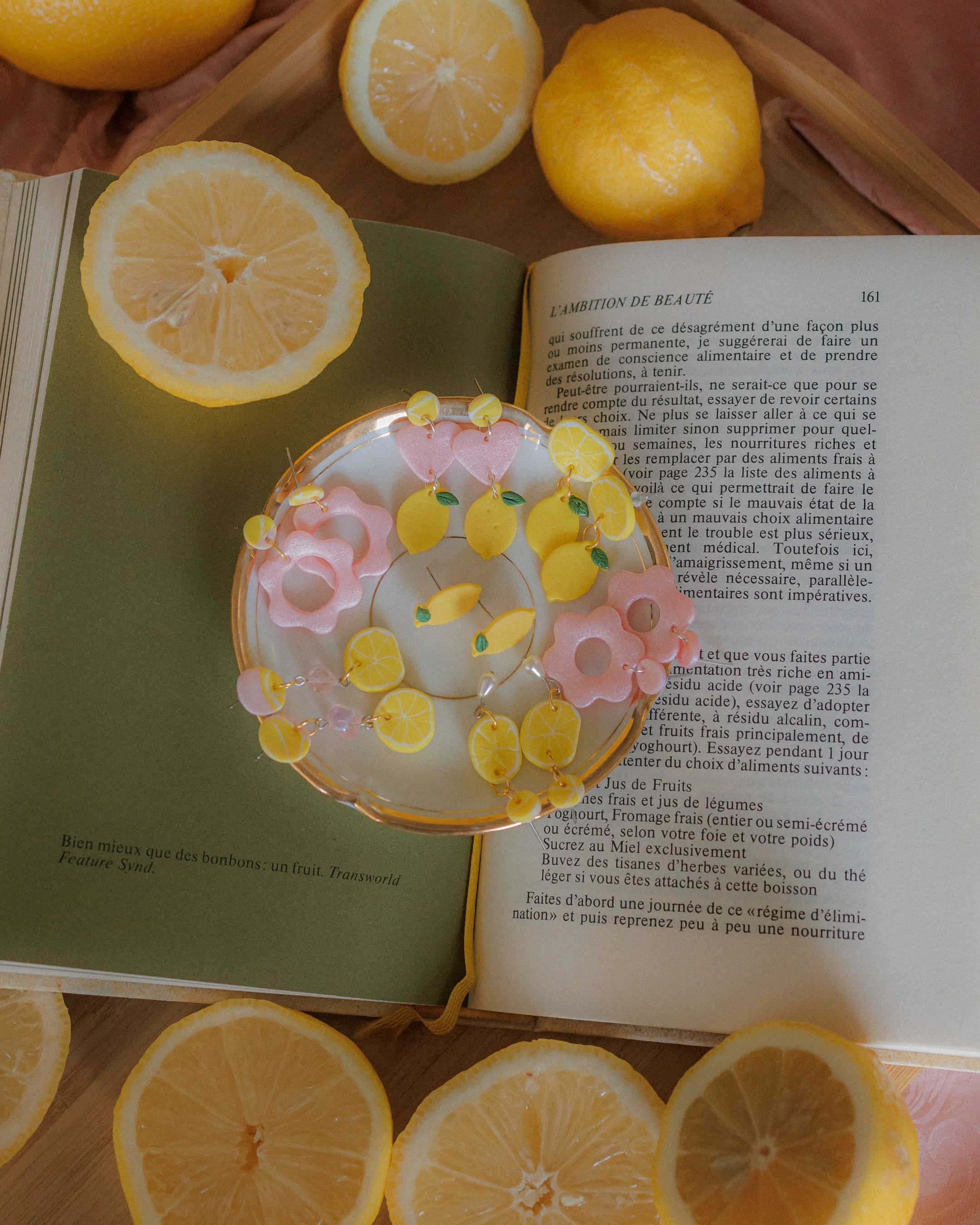 daizylemonCOLLECT01vert-2.jpg