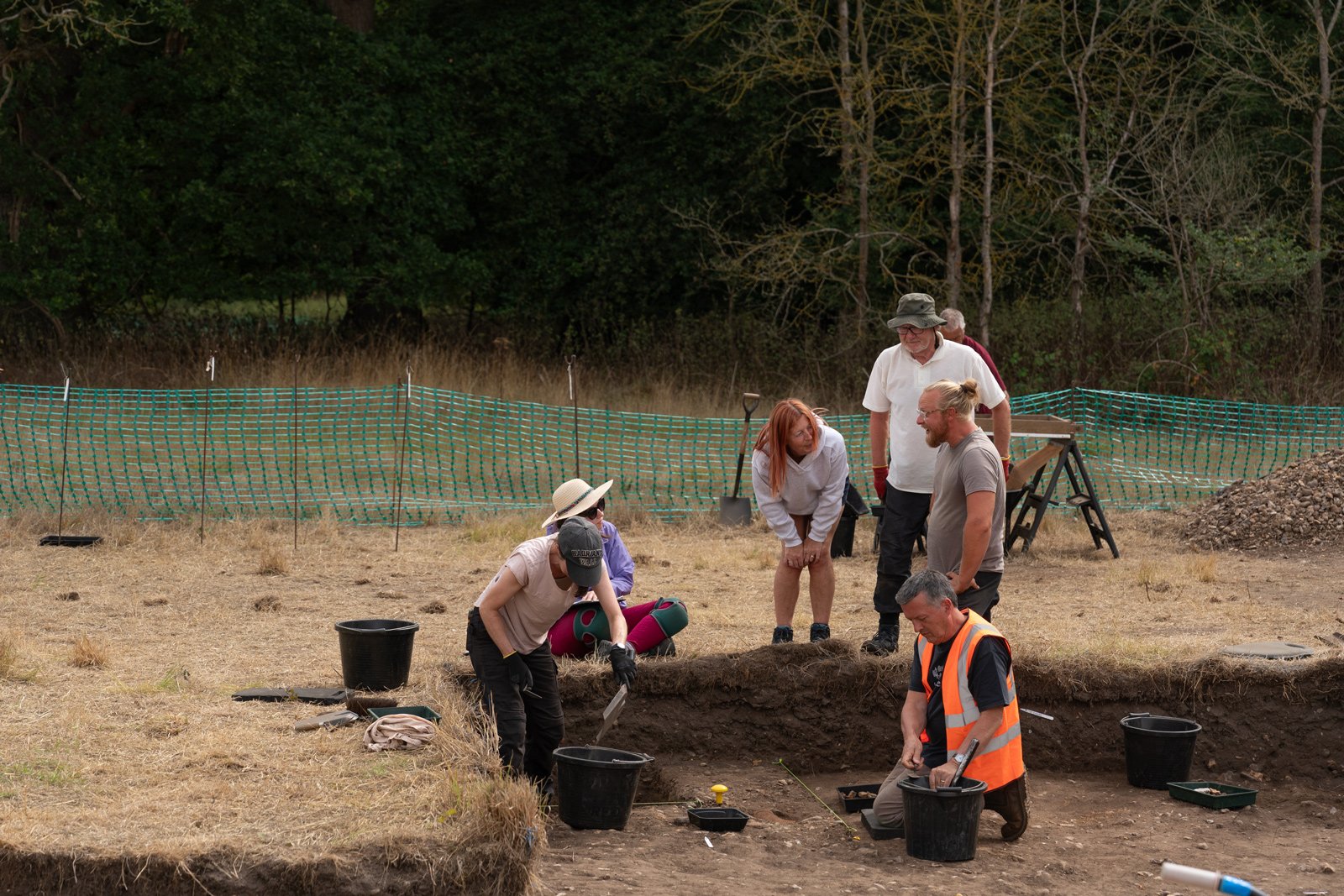 Caistor-Roman-Project-Dig-Norfolk-Team-Small-finds-pottery-kiln.jpg