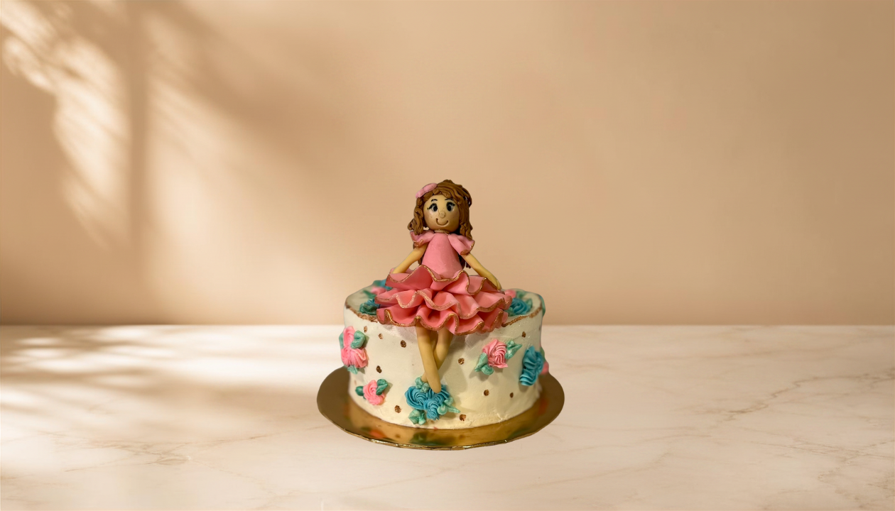 1 tier little girl cake.png