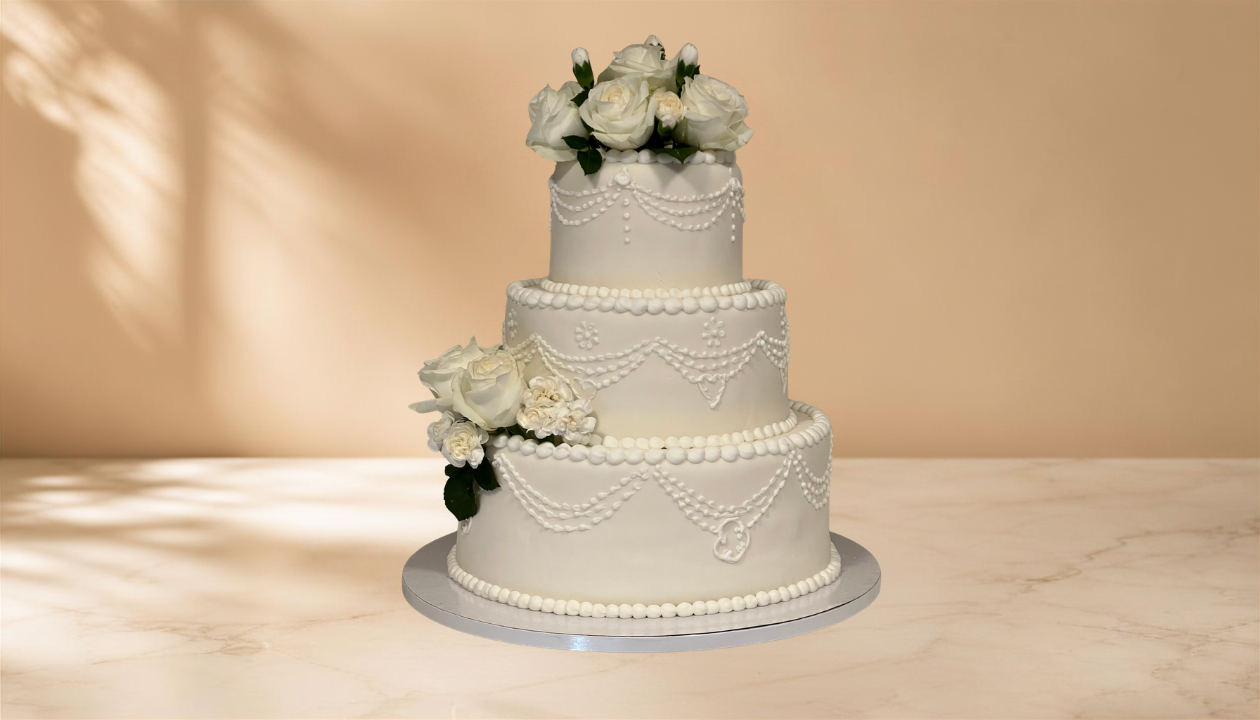3 tier wedding cake 