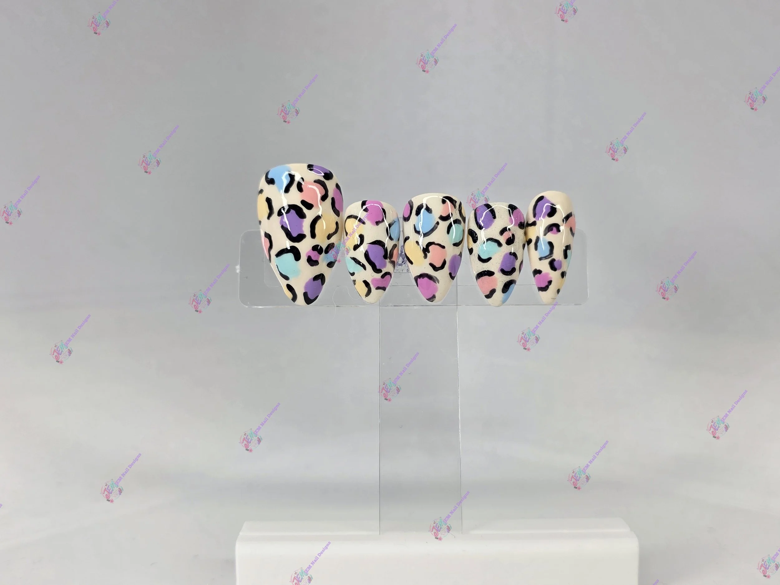 Pastel Leopard Pop