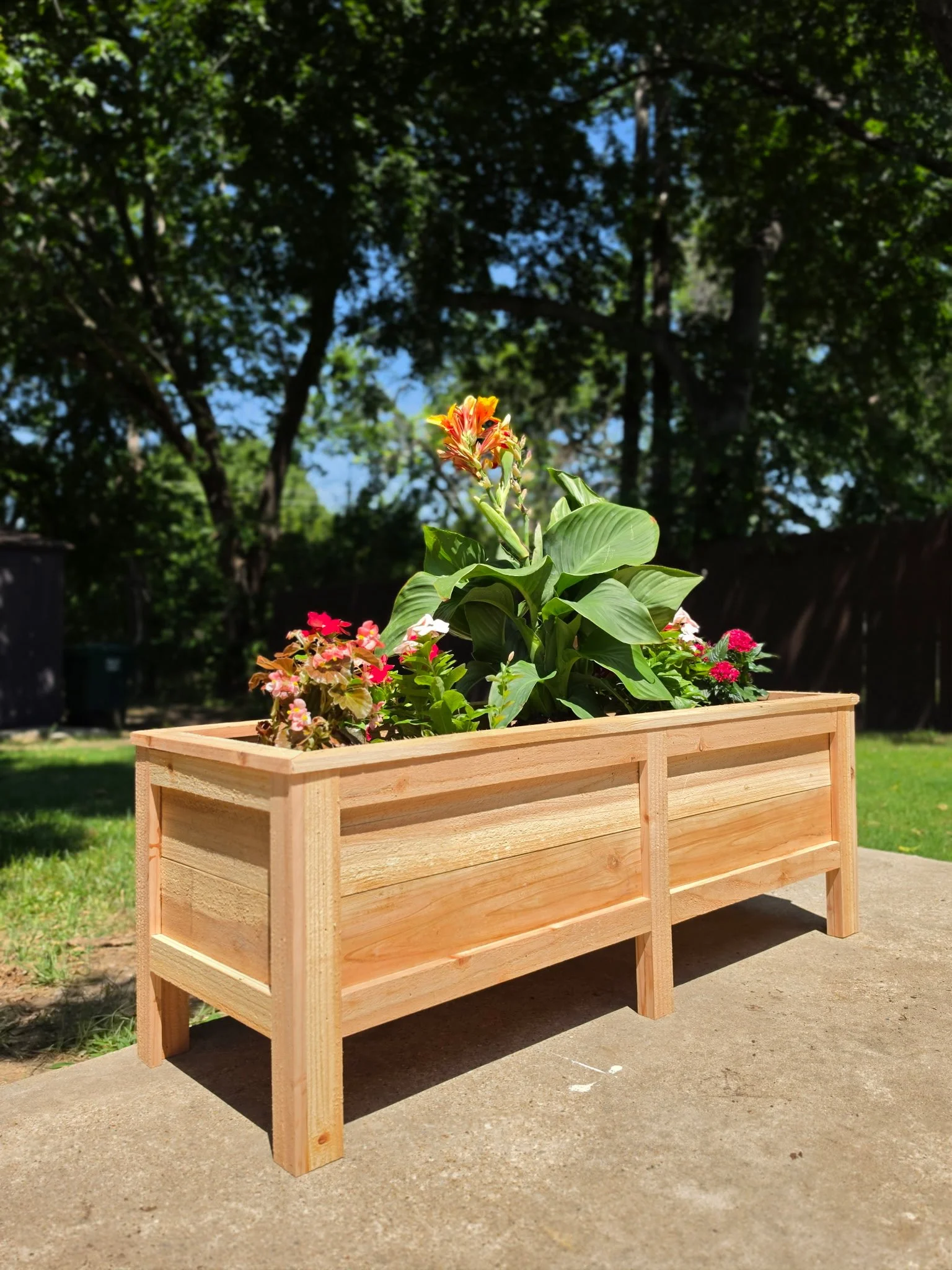 Cedar Flower Planter Box