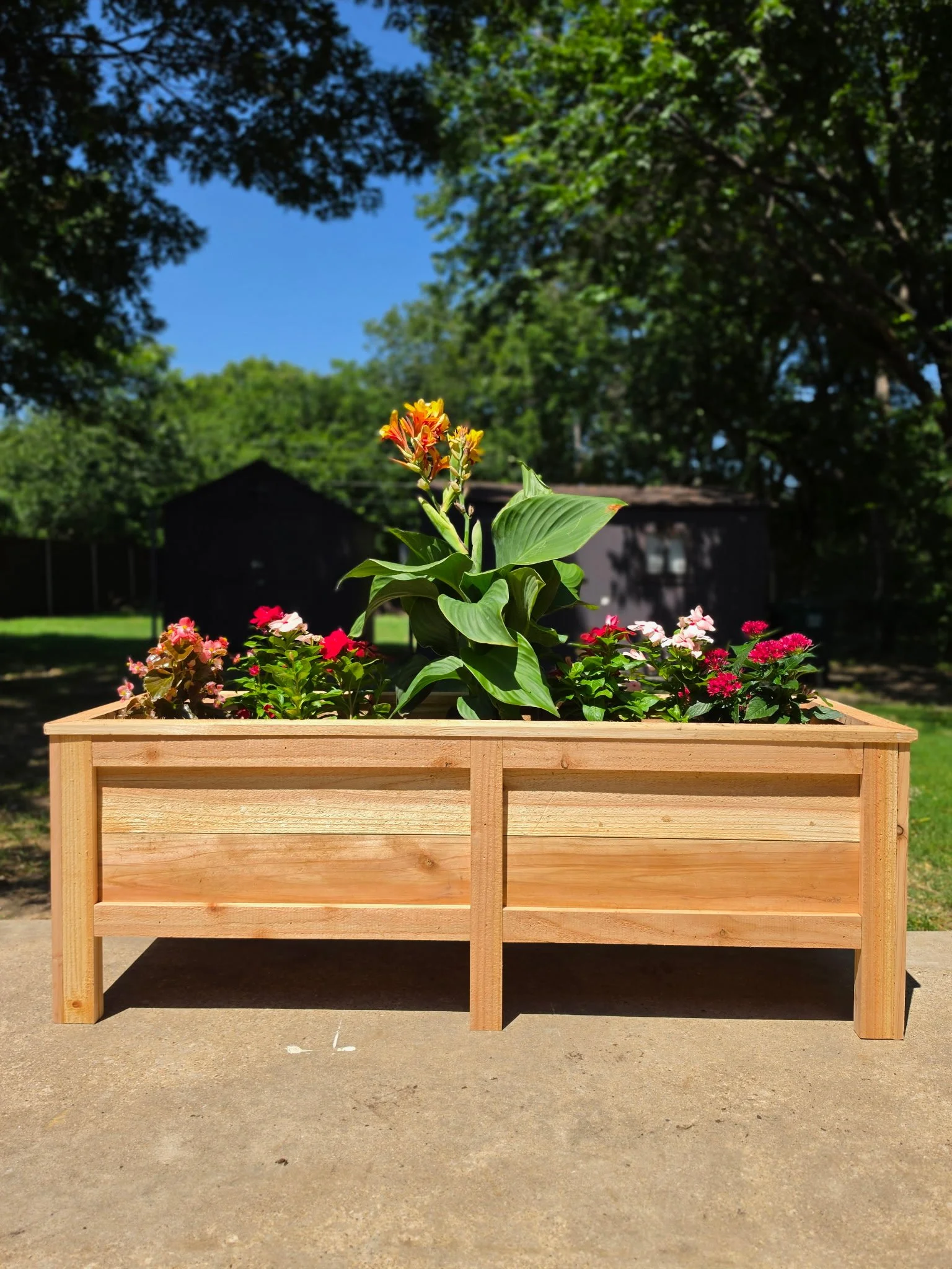 Outdoor planter box big 1.jpg