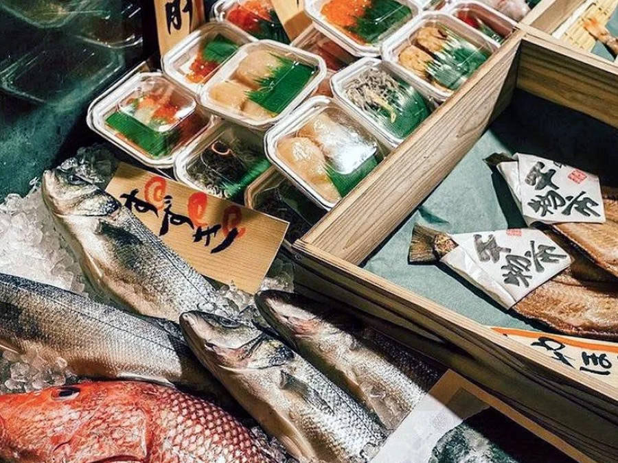 wokuni-fishmarket-11.jpg
