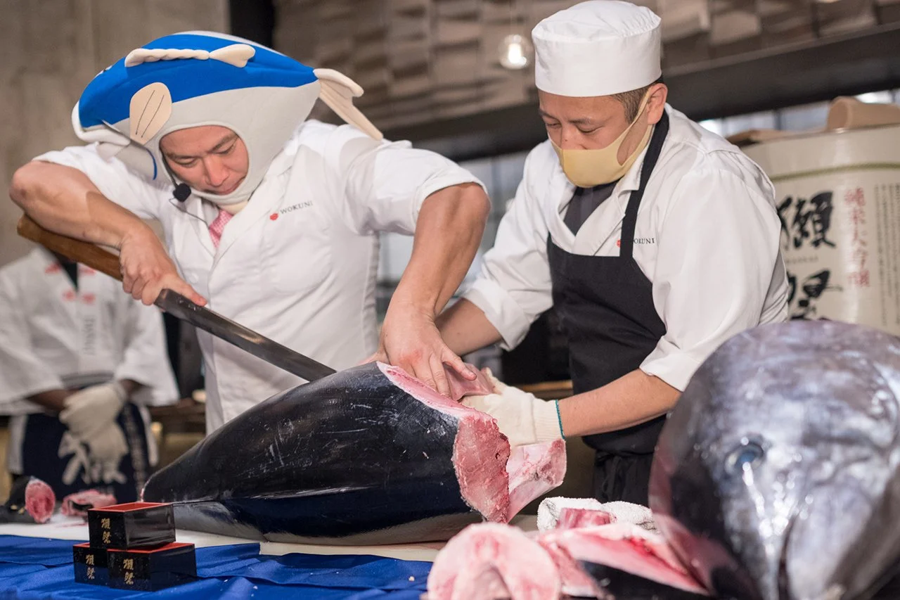 wokuni-tuna-cutting-show-14.jpg