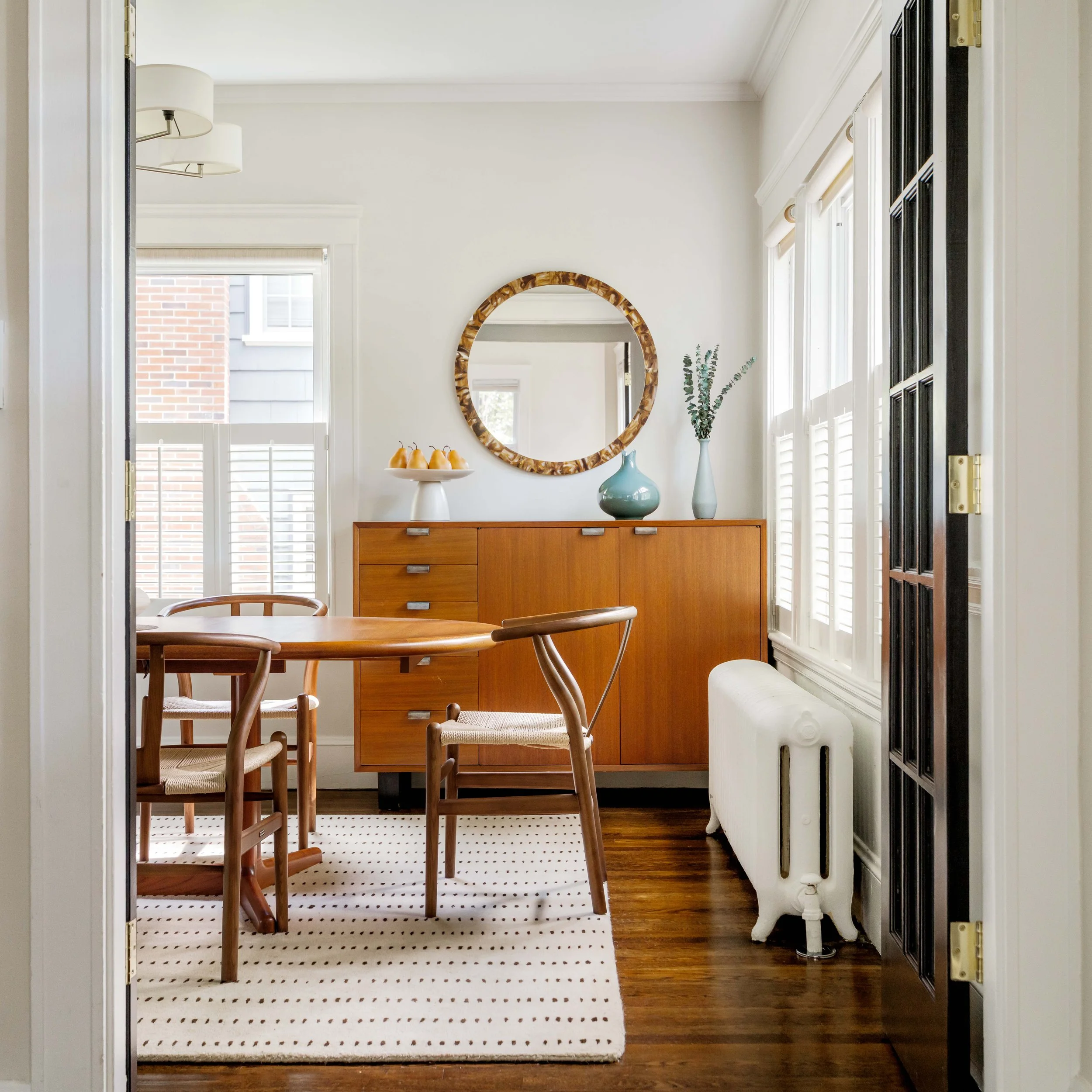 Dining Room-0985187.jpg
