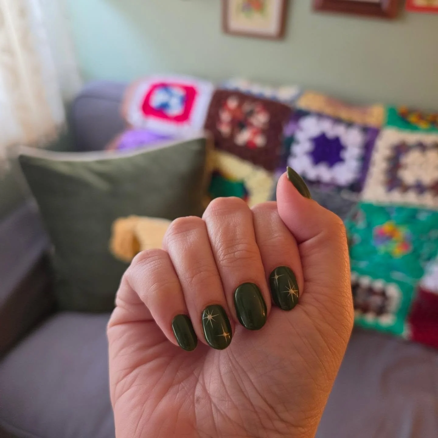 When your nails match your whole office vibe 

@baileys_esthetics_ 

#nails #grannycore #officevibe #aesthetic #therapy