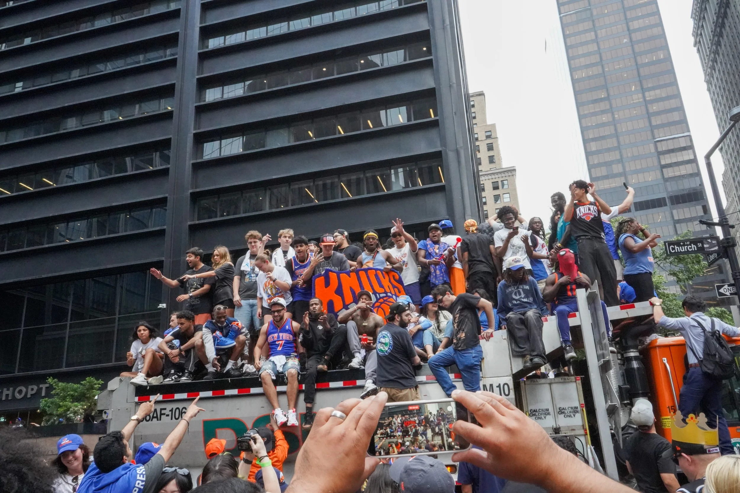 knicks parade 1.jpg