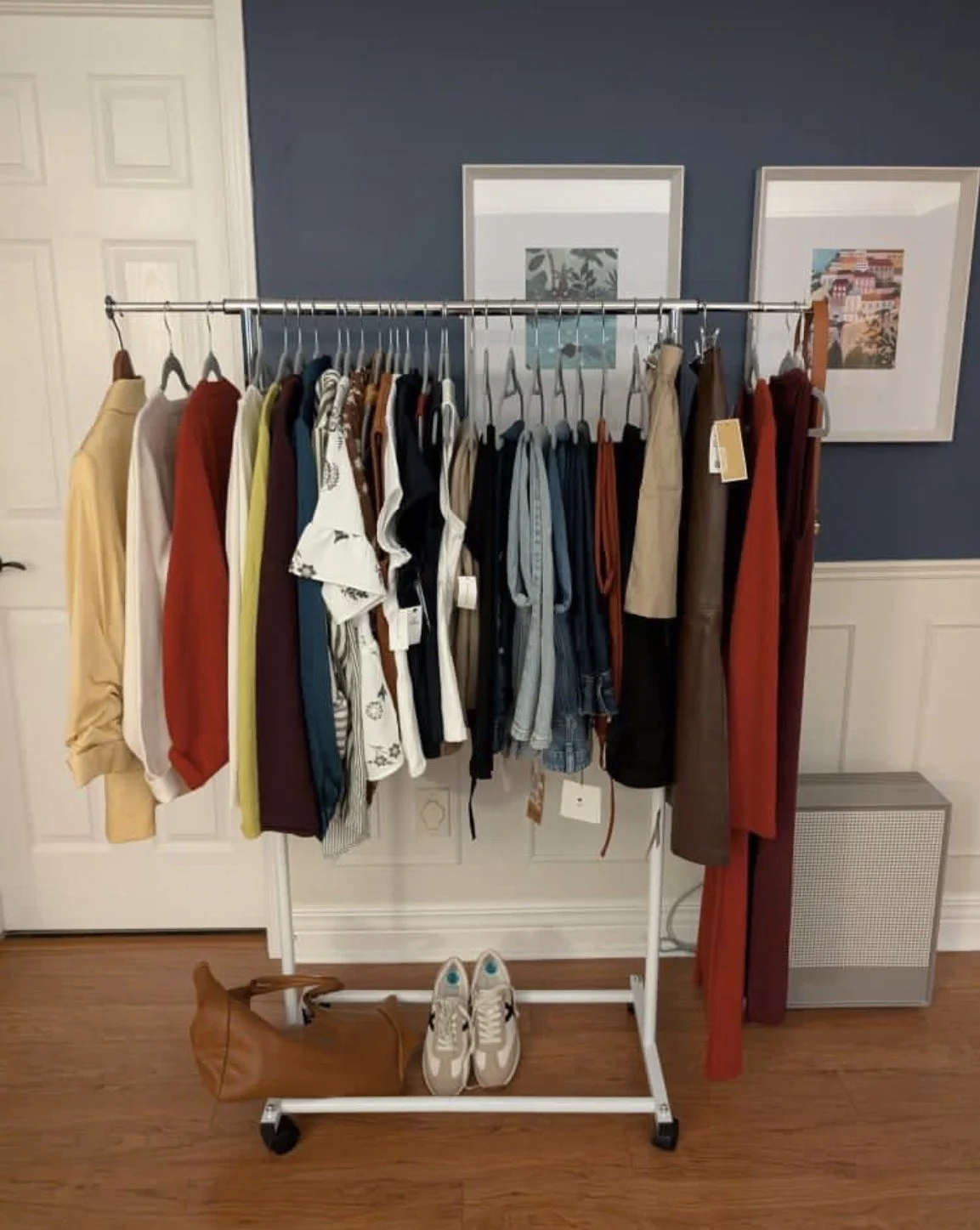 Personal shopping in Ottawa. Personal shopper Ottawa. Professional shopping services for women in Ottawa and Renfrew County. Capsule wardrobes for women. Intentional styling services. Intentional wardrobes for females Ottawa.