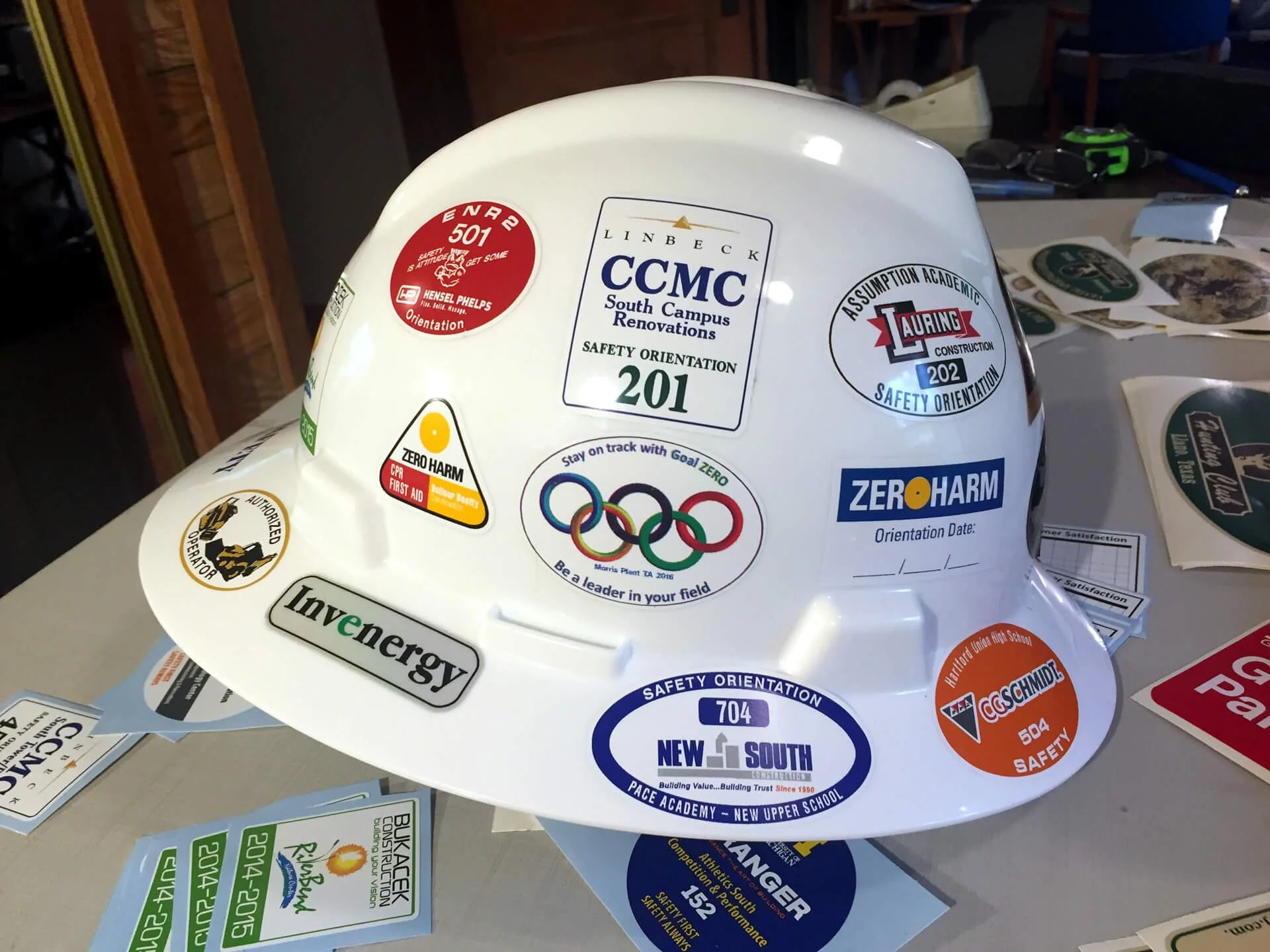 construction hard hat.jpg