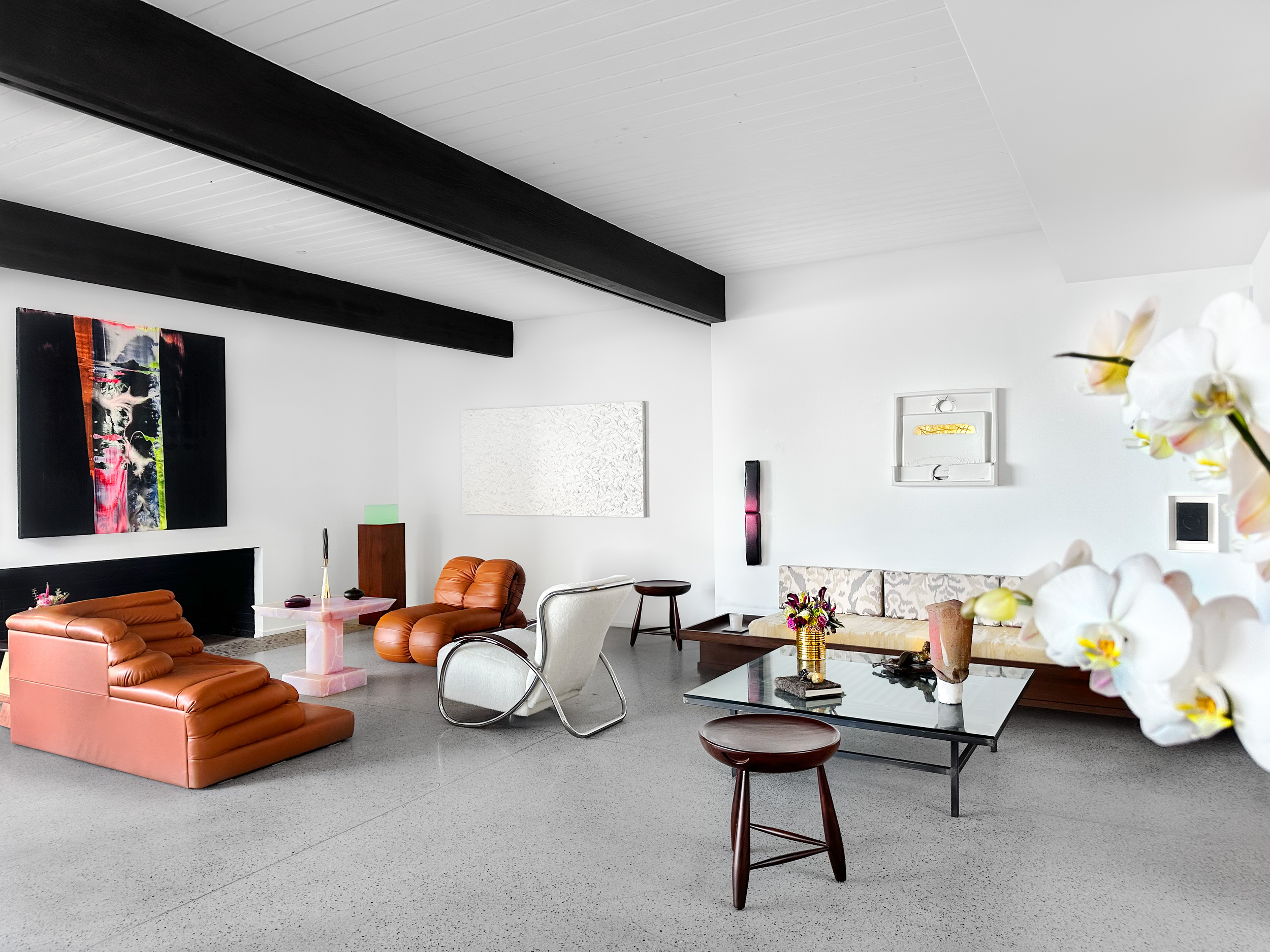 Are Vacant Listings Dead? Why 2026 Buyers Demand Museum-Quality Staging