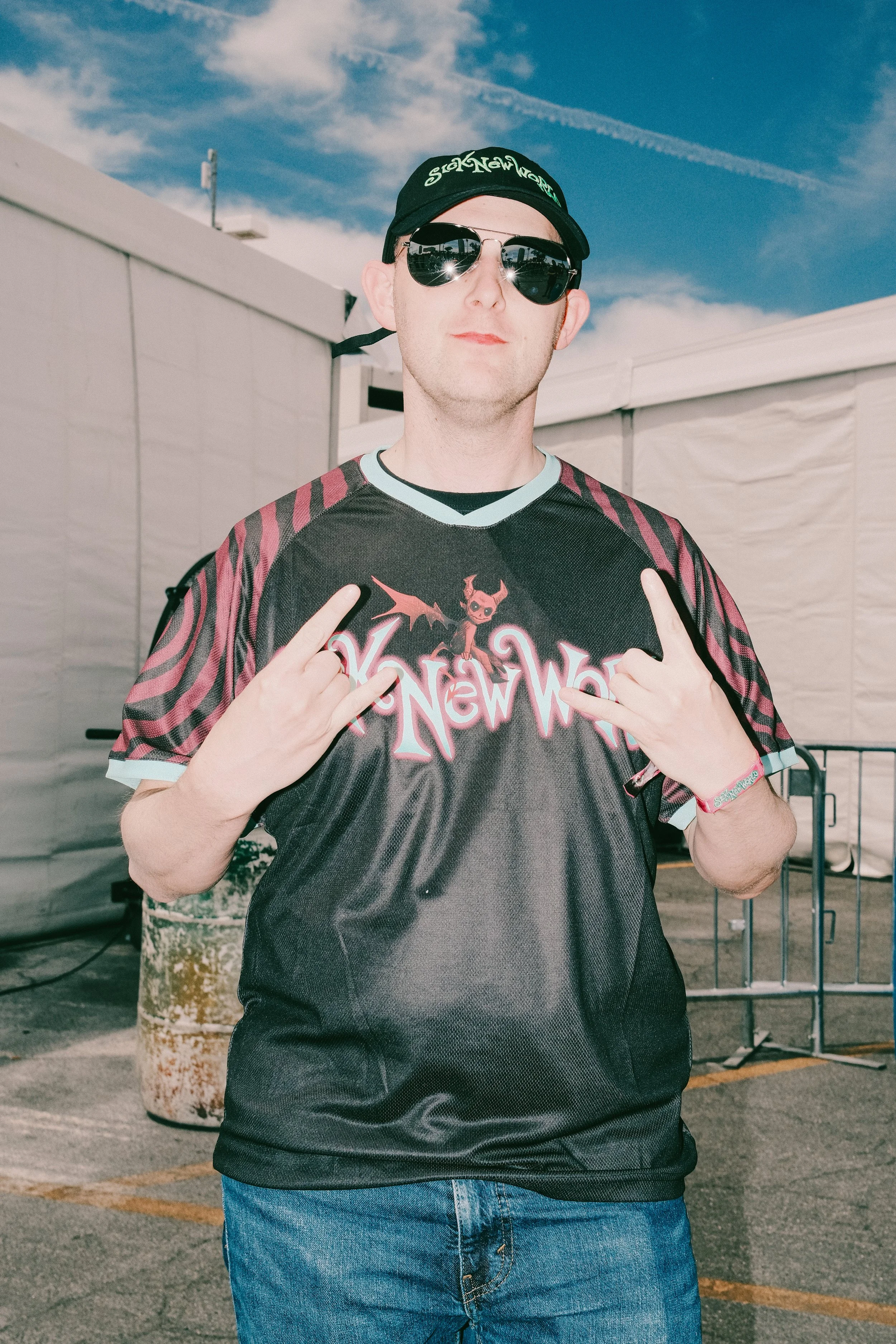 MERCH4_BABIIDANII_WWWY26.jpg