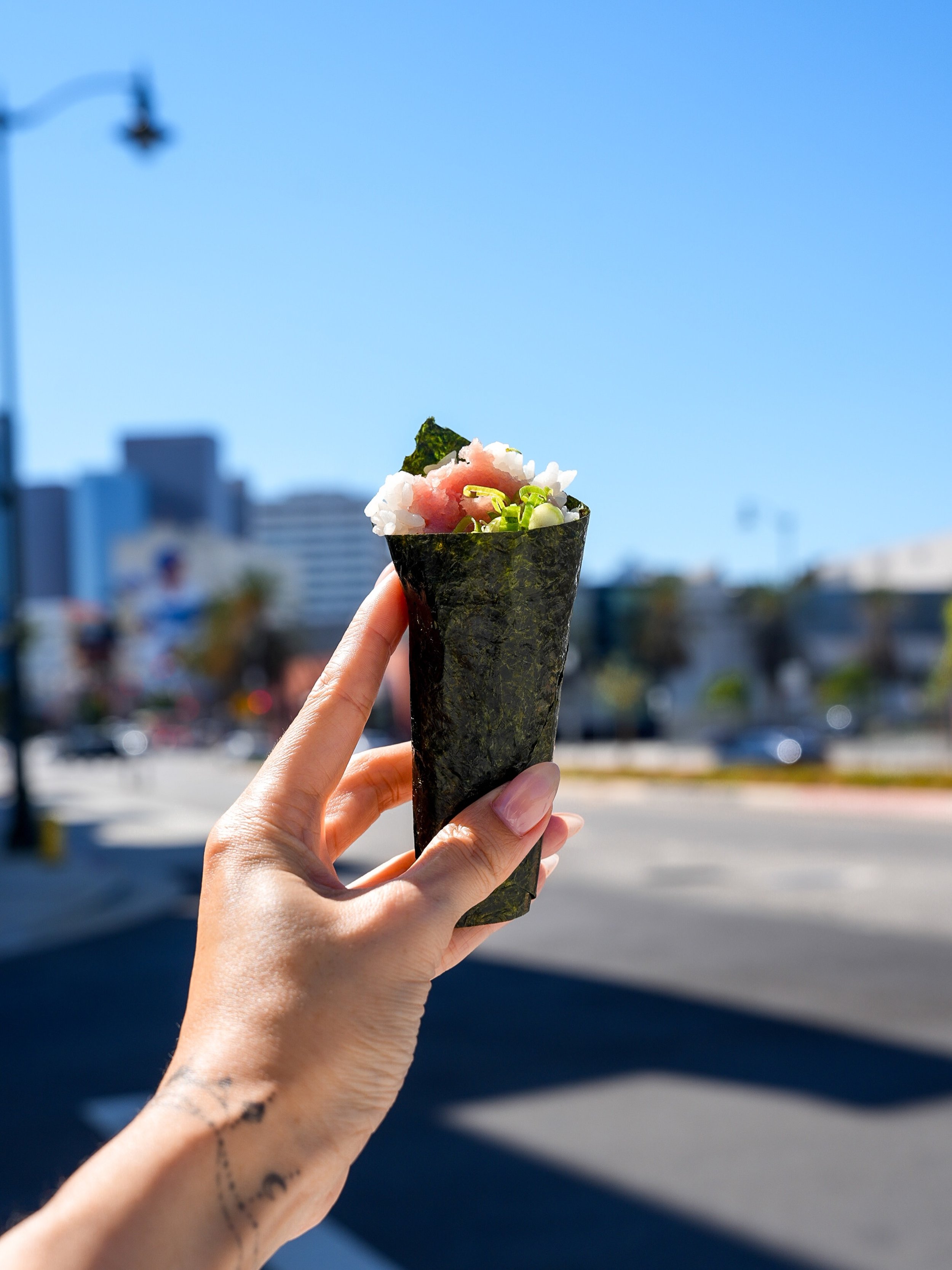 OG Dry Aged Fatty Tuna 

Dry aging removes impurities so the natural flavor of a fish can stand out. Expect more umami and buttery texture 

#dryagedfish #tuna #fattytuna #handroll