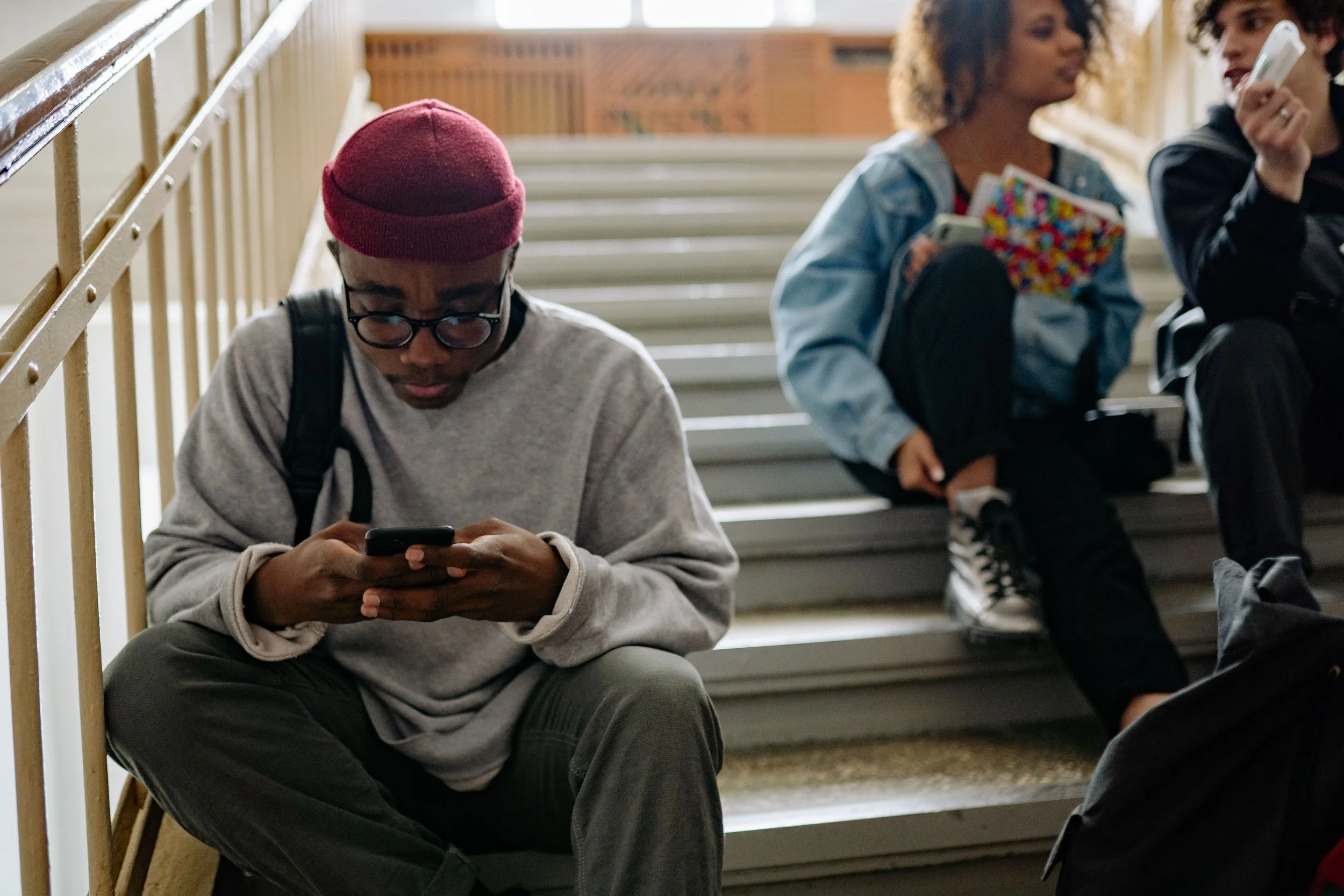 How to Handle a Teenager Who Is on Their Phone Constantly