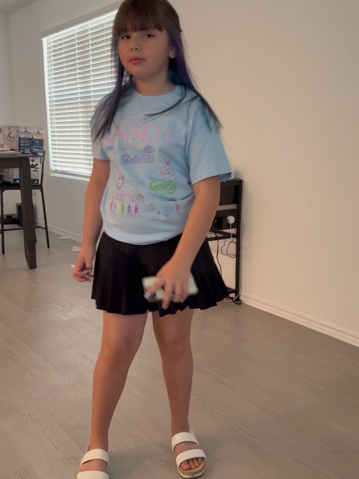 Veronica rocking double digits it her Katseye Tshirt 🩷🩵💛💚💜 , Happiest Birthday!! 😍
