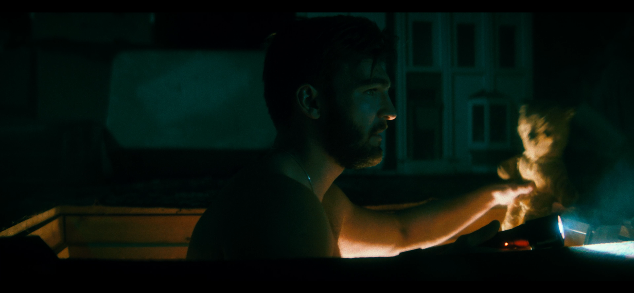 Benjamin-hamill-director-of-photogrephy-the-hatch-anamorphic-cinematography.PNG