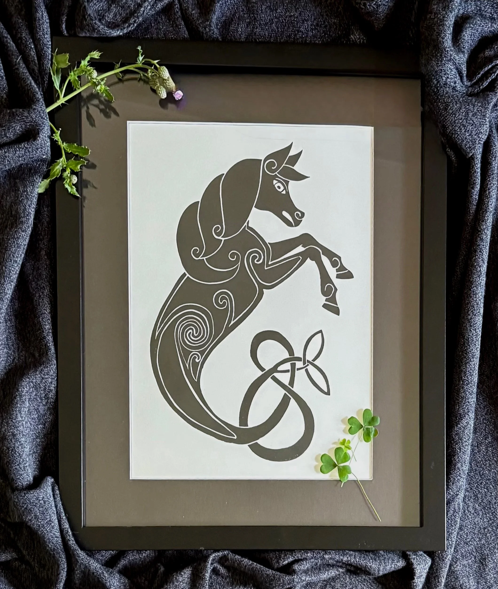 The+Kelpie+Framed+with+Thistle+and+Shamrocks.jpg
