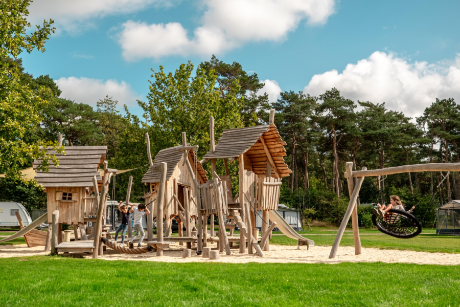 Familie vakantiepark Krieghuusbelten overijssel