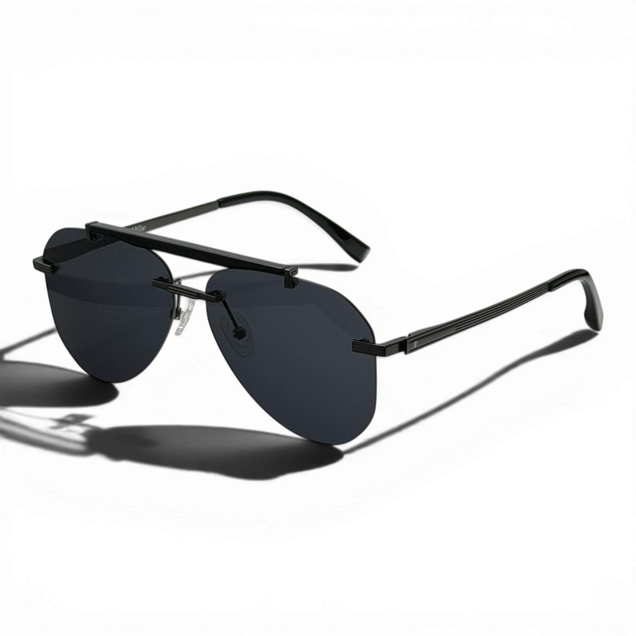 Icarus Black transparent web.png